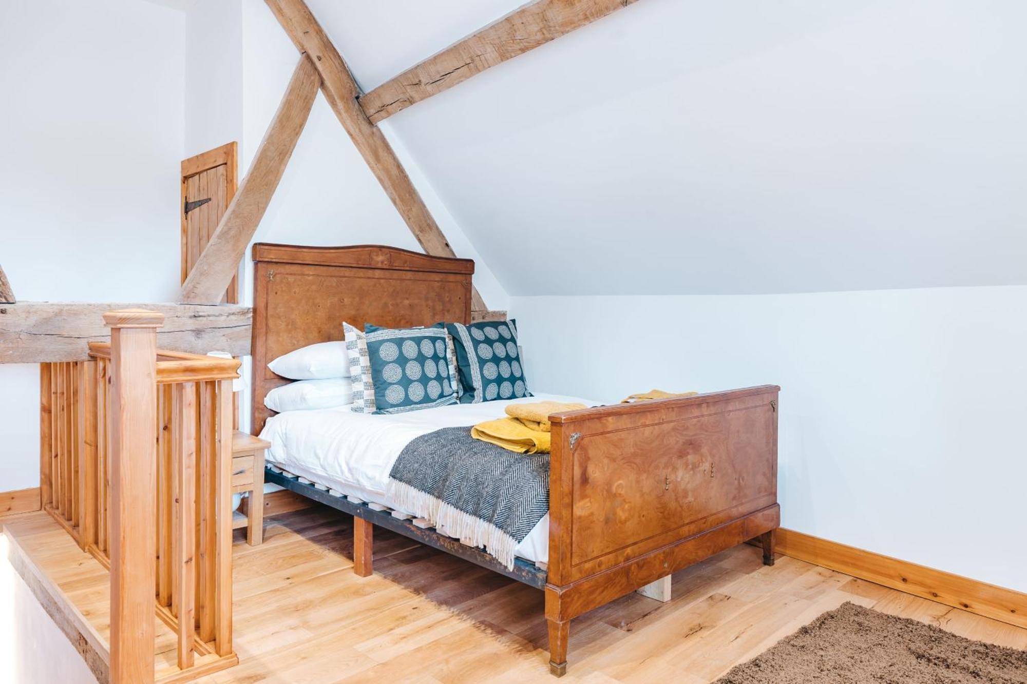 Ryton Grange Church Barn Sleeps 5 ชรูว์สเบอรี ภายนอก รูปภาพ