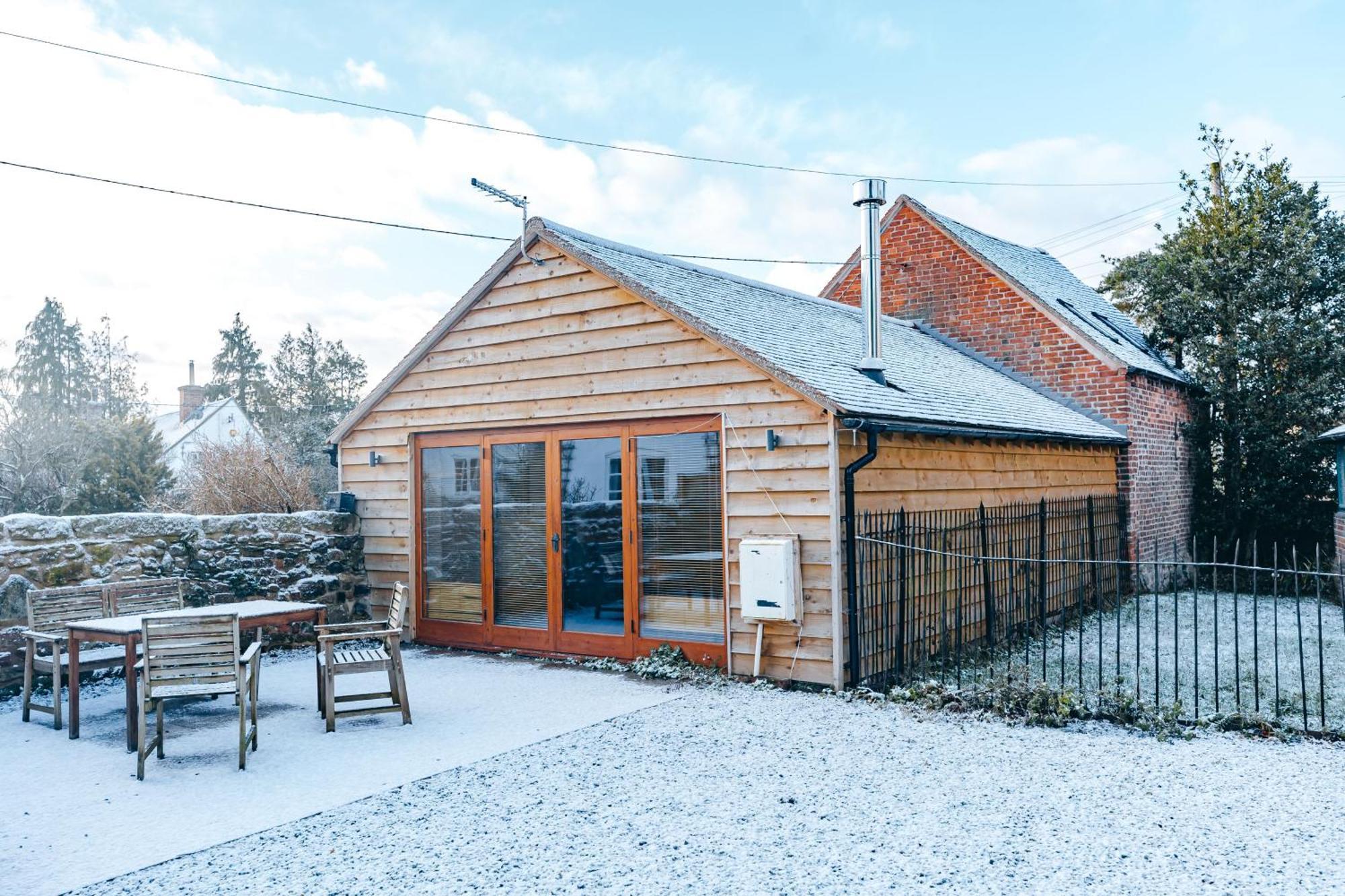 Ryton Grange Church Barn Sleeps 5 ชรูว์สเบอรี ภายนอก รูปภาพ